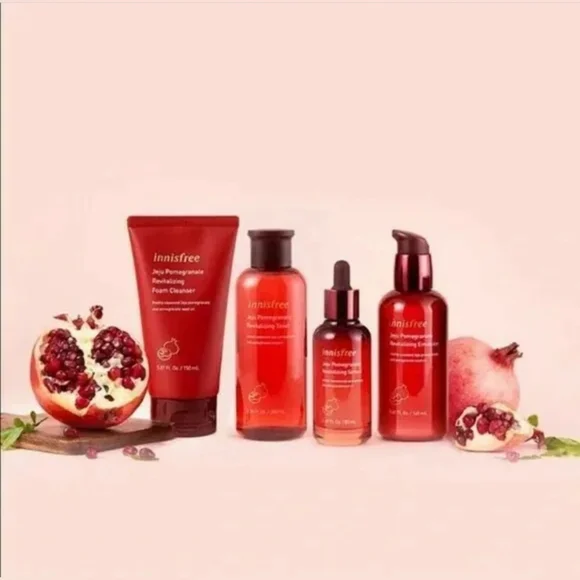 NIB Jeju Innisfree Pomegranate Revitalizing Skincare Travel Kit w/ Special Gift